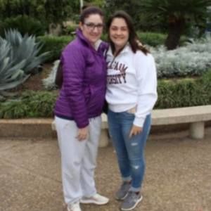 Meet your Posher, Leah